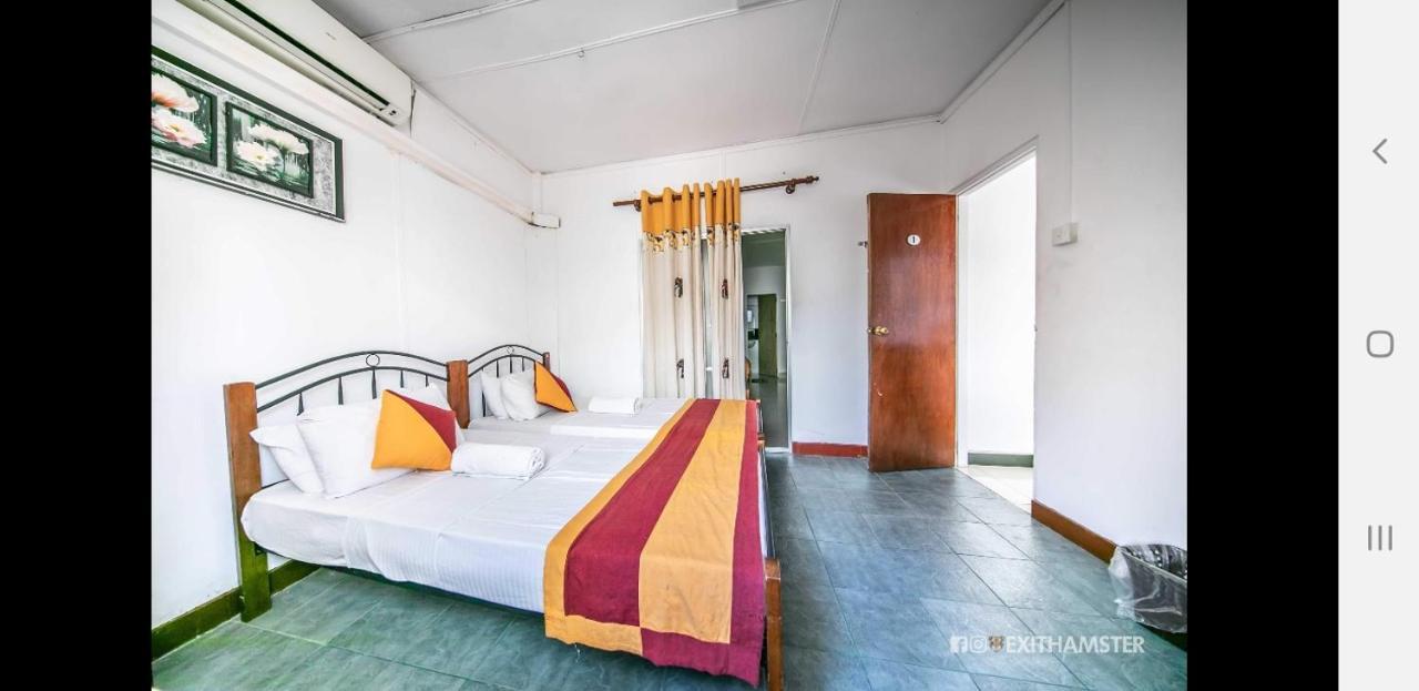 Charlton Kandy City Rest Buitenkant foto